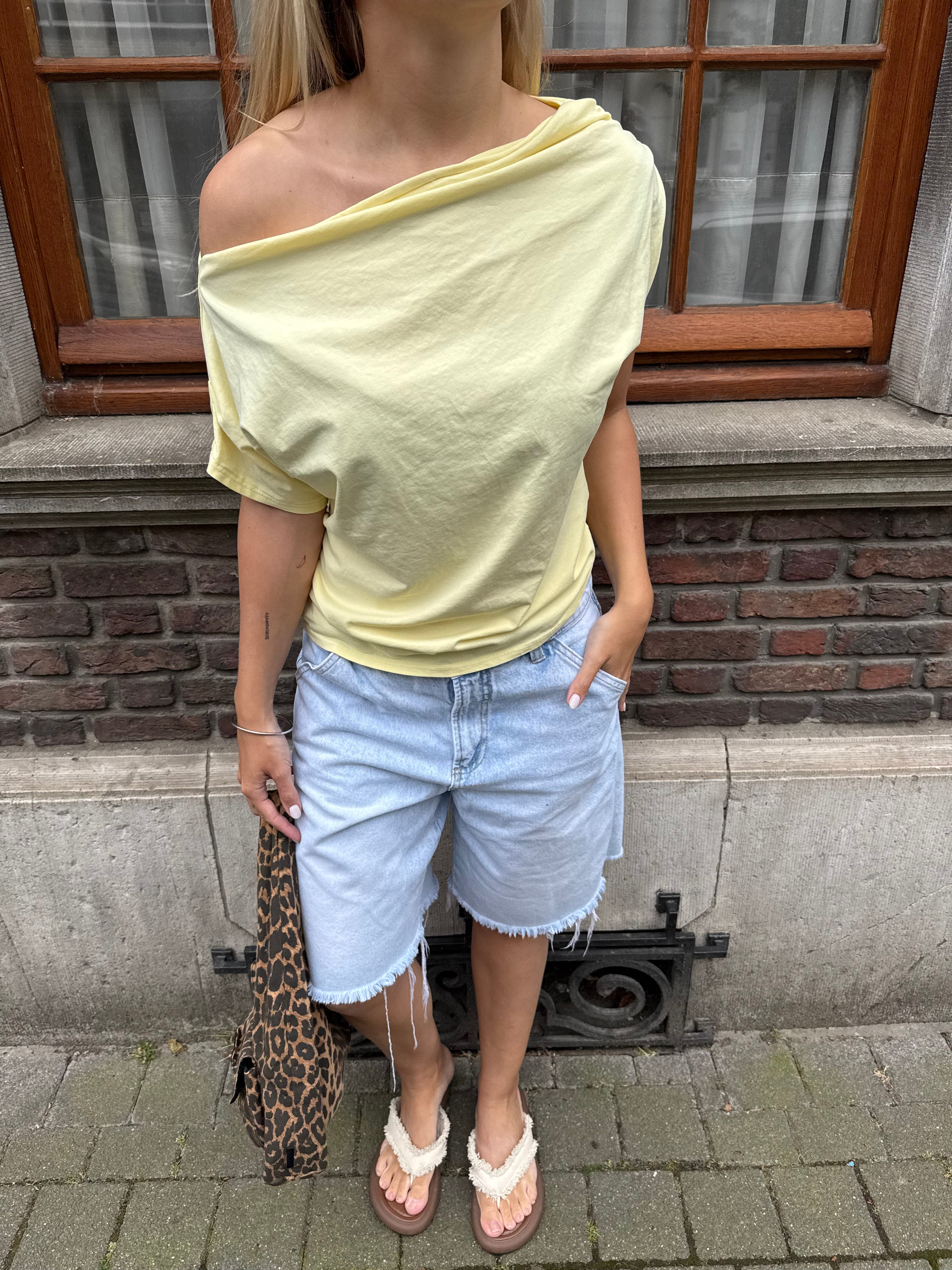 Maria shirt